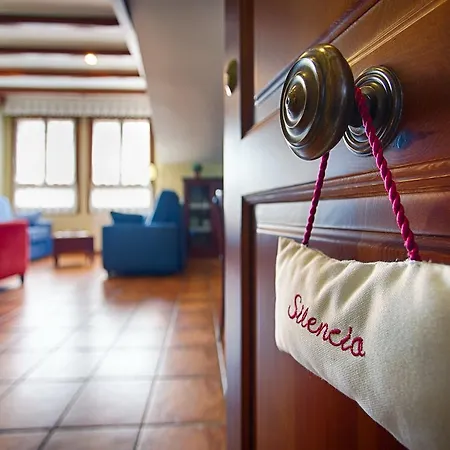 As Tapias * 타피아 데 카사리에고